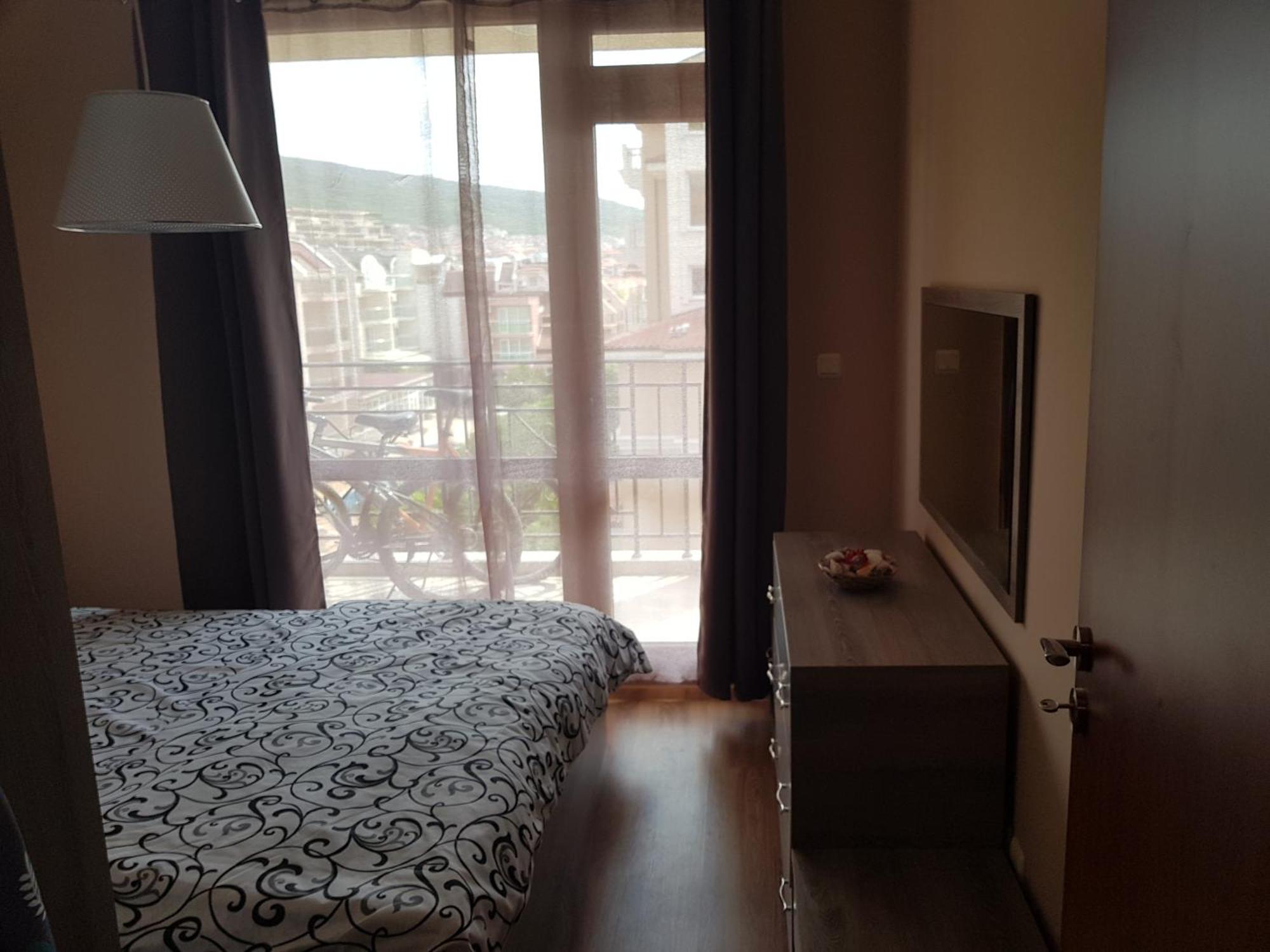Victorio Lux Apartments Свети Влас Екстериор снимка