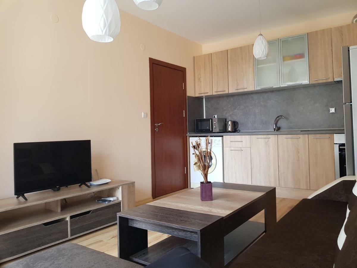 Victorio Lux Apartments Свети Влас Екстериор снимка