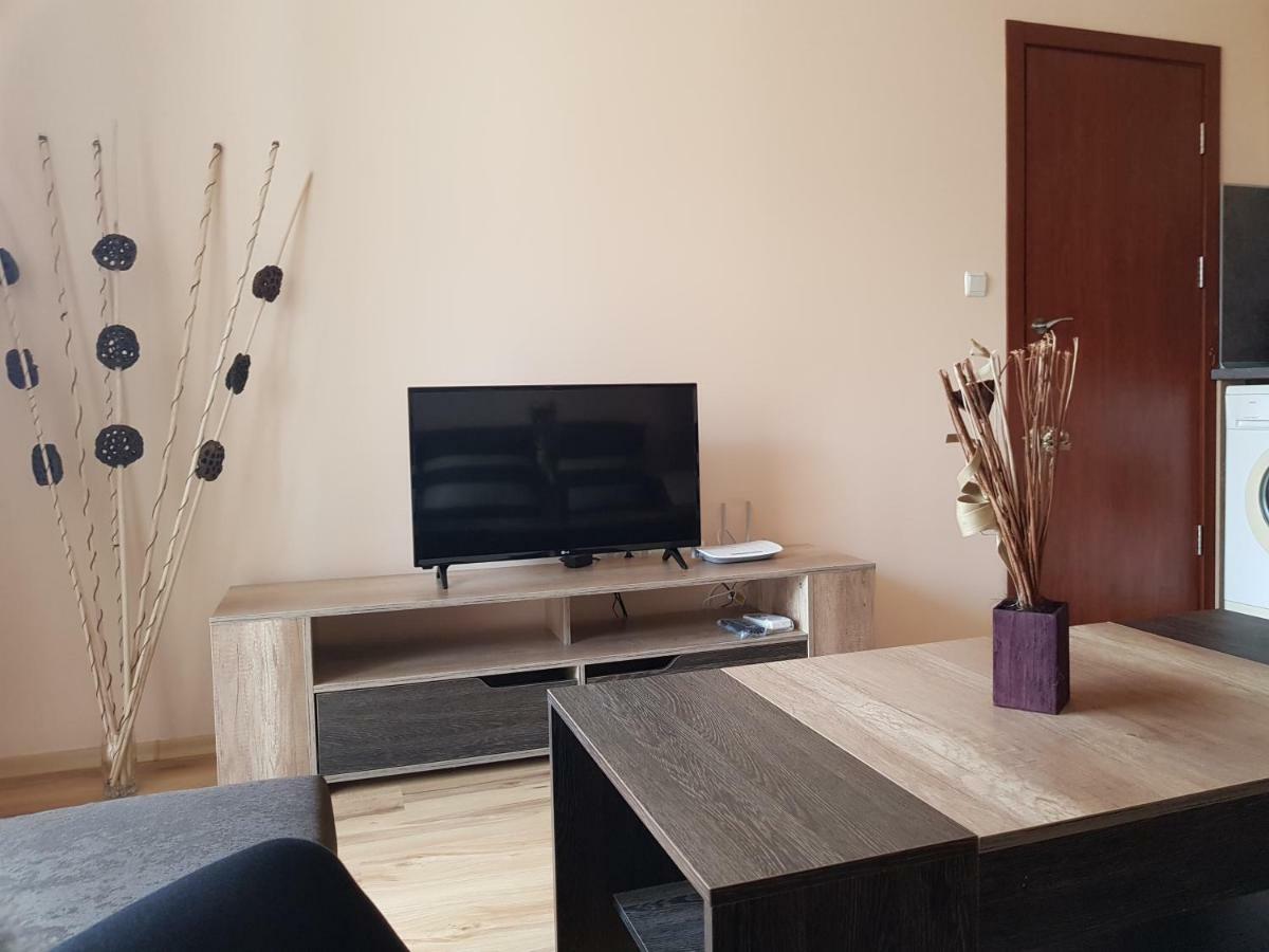 Victorio Lux Apartments Свети Влас Екстериор снимка