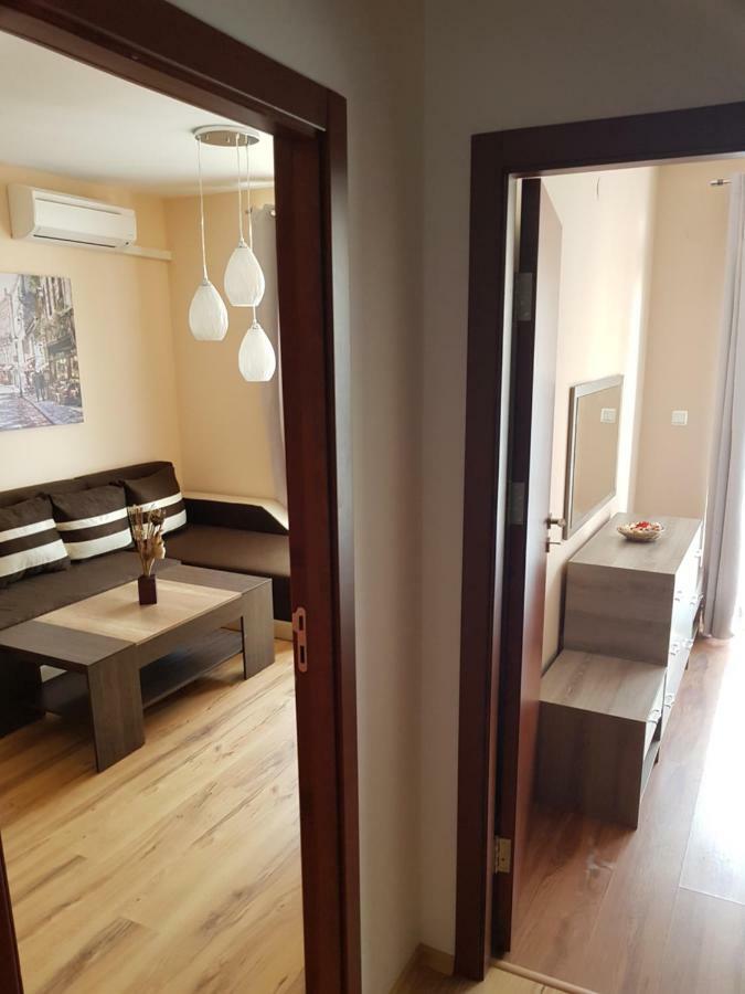 Victorio Lux Apartments Свети Влас Екстериор снимка